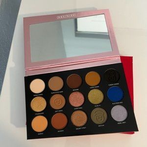 NWT - Eyeshadow Palette (One/Size by Patrick Starrr )